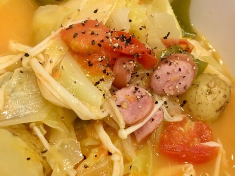 大量消費キャベツとあるもの野菜無水スープ♪